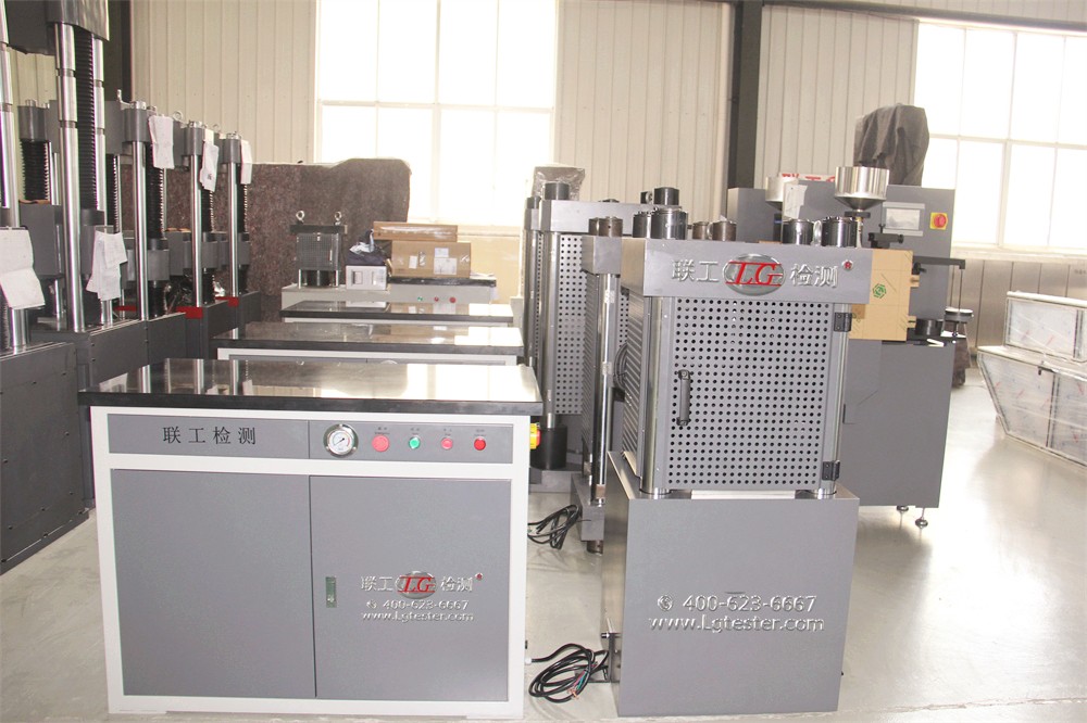 1 YAW系列全自动压力试验机 (2).jpg